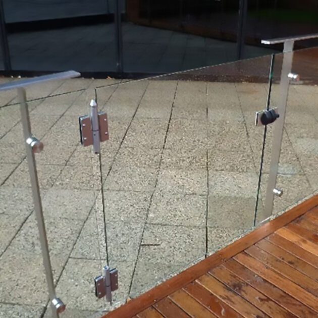 Vidrio para baranda con acero inoxidable - Imagen 3